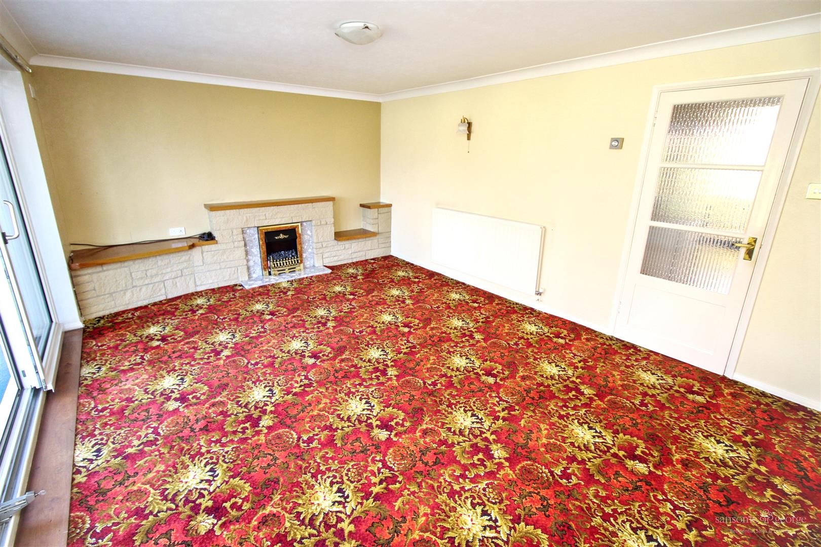 Walnut Way, Tilehurst, Reading